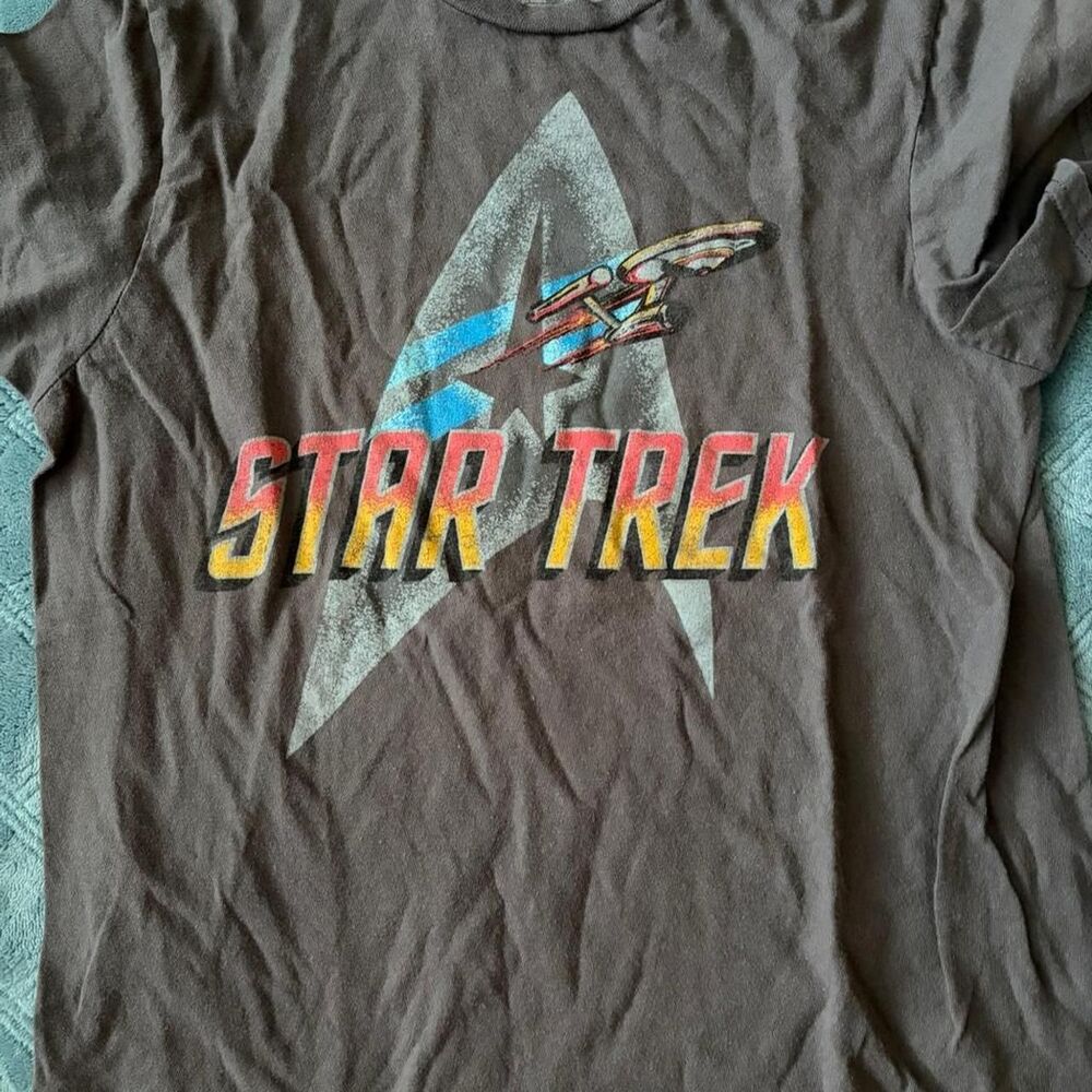 Unbranded Men's Black and Grey T-shirt